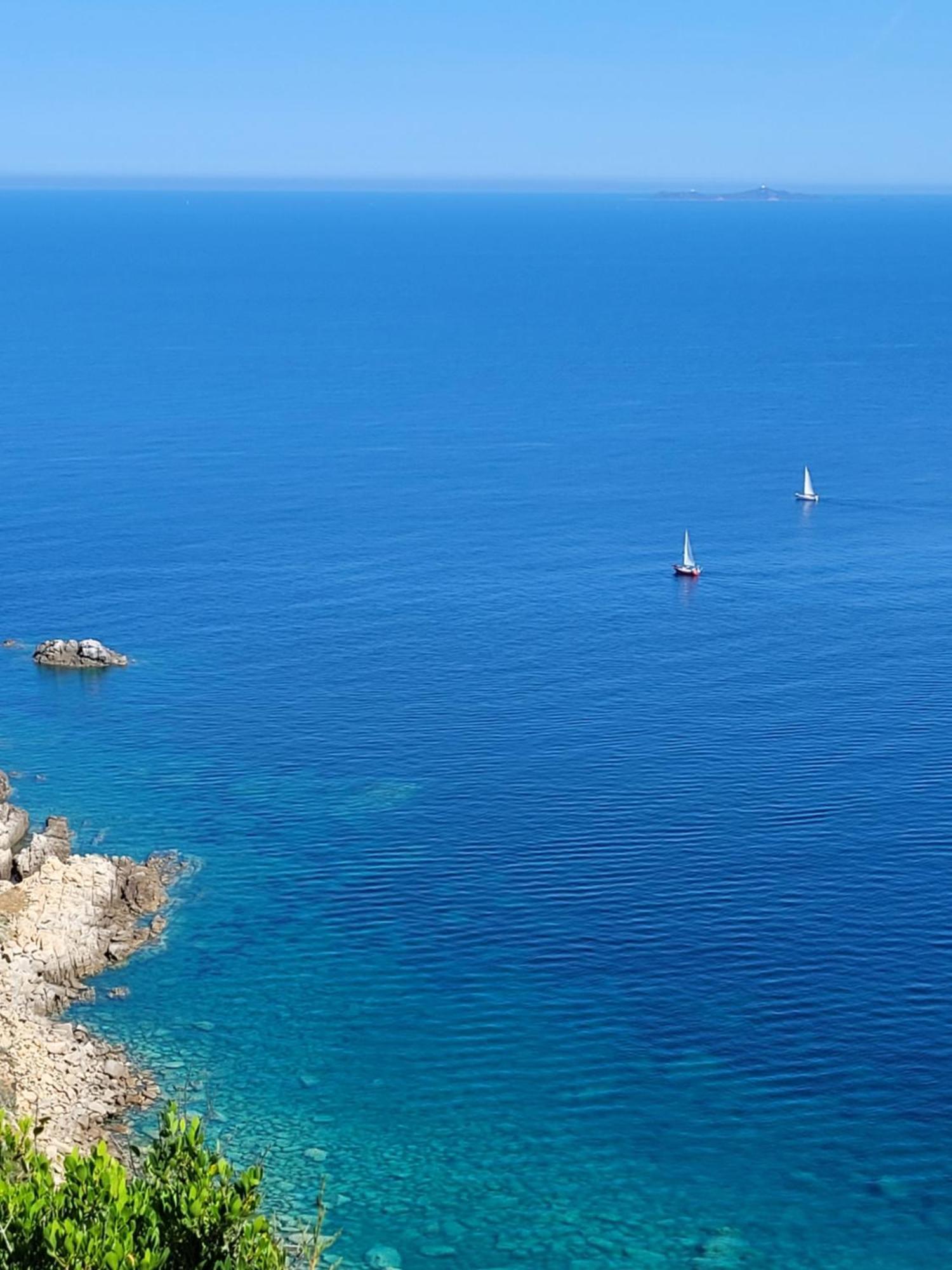 Villa Acqua Doria Коти-Кьявари Номер фото